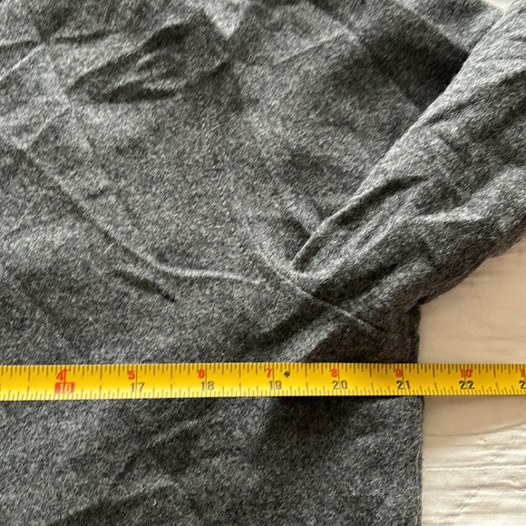 Tracksmith 1/4 Snap Pullover - Picture 6 of 12